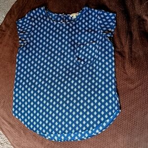 Beautiful Business + Business Casual Short Sleeve Top